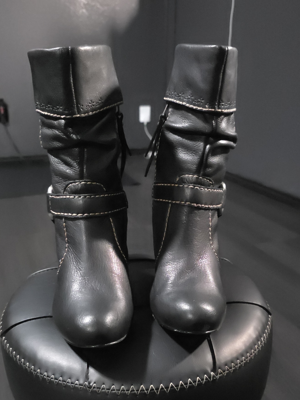 Fossil Black Leather Slouch Ankle Boots